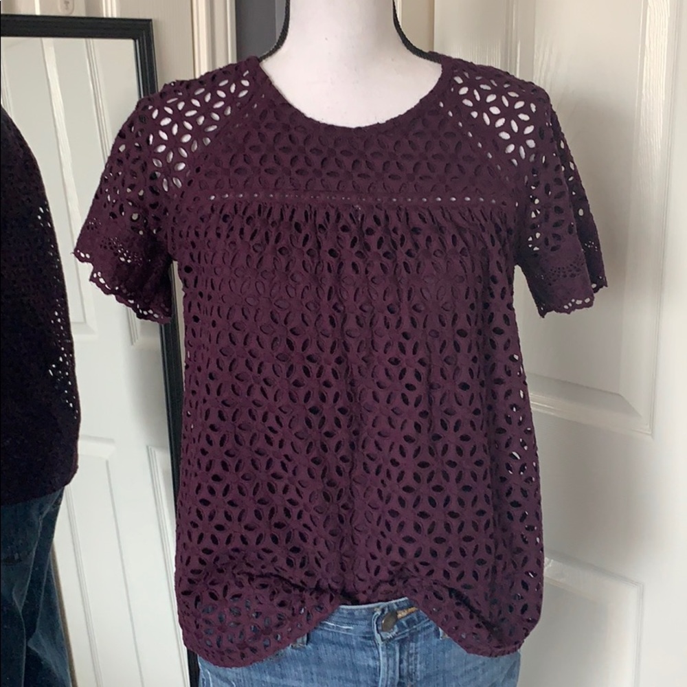 ⬇️REDUCED!! J.Crew Eyelet Top - Picture 2 of 8